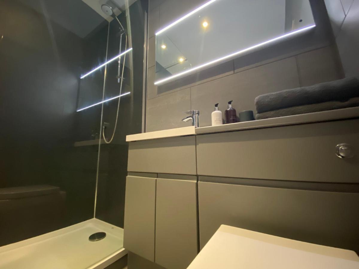 Appartement The Duplex Nairn- Spacious 3 Bedroom With Sunny Balcony *
