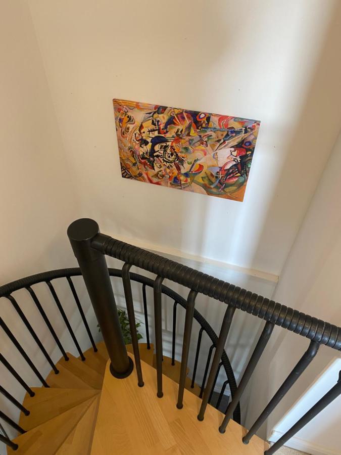 Appartement The Duplex Nairn- Spacious 3 Bedroom With Sunny Balcony *